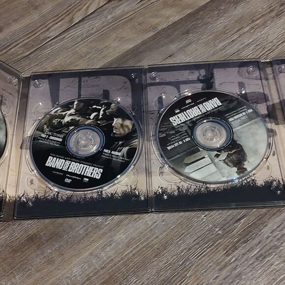 Band of Brothers  DVD  6 disc set  Opened but never watched - Picture 7 of 11